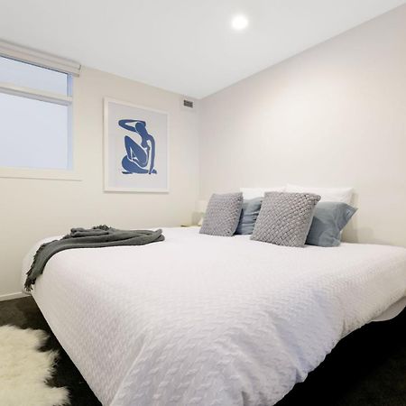 Central Mount Apartment, Quiet And Spacious With Pool Mount Maunganui Eksteriør billede